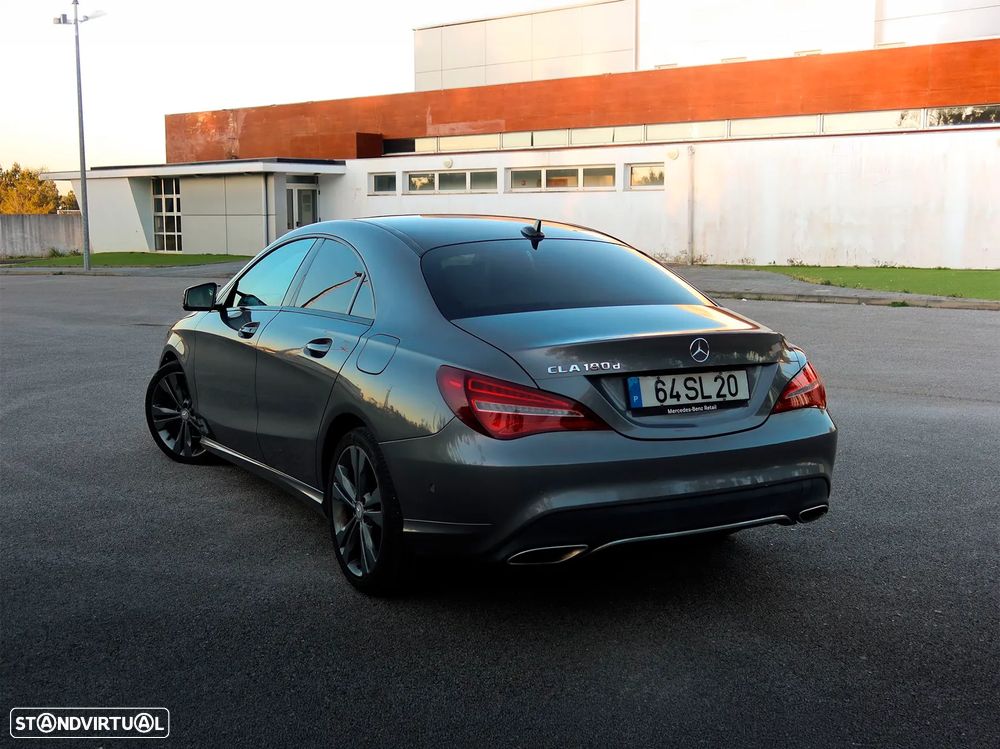 Mercedes-Benz CLA 180 d Urban - 12