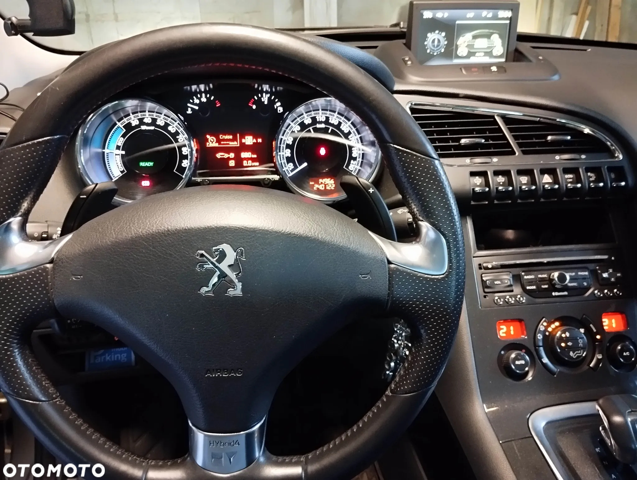 Peugeot 3008 2.0 HDi HYbrid4 - 7