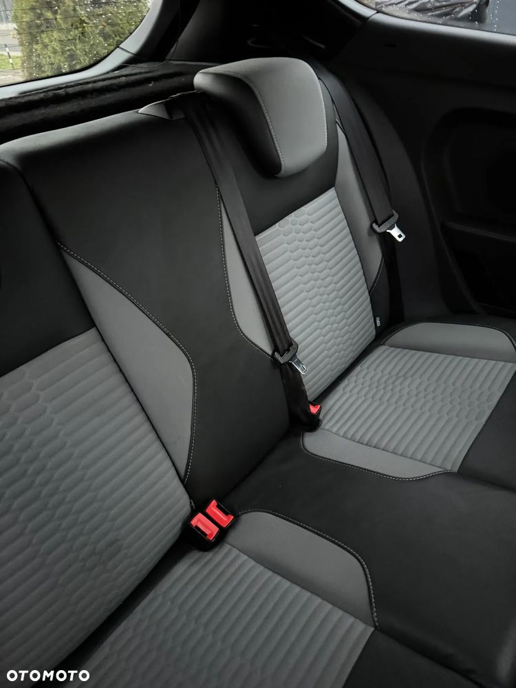 Ford Fiesta 1.6 EcoBoost ST - 19