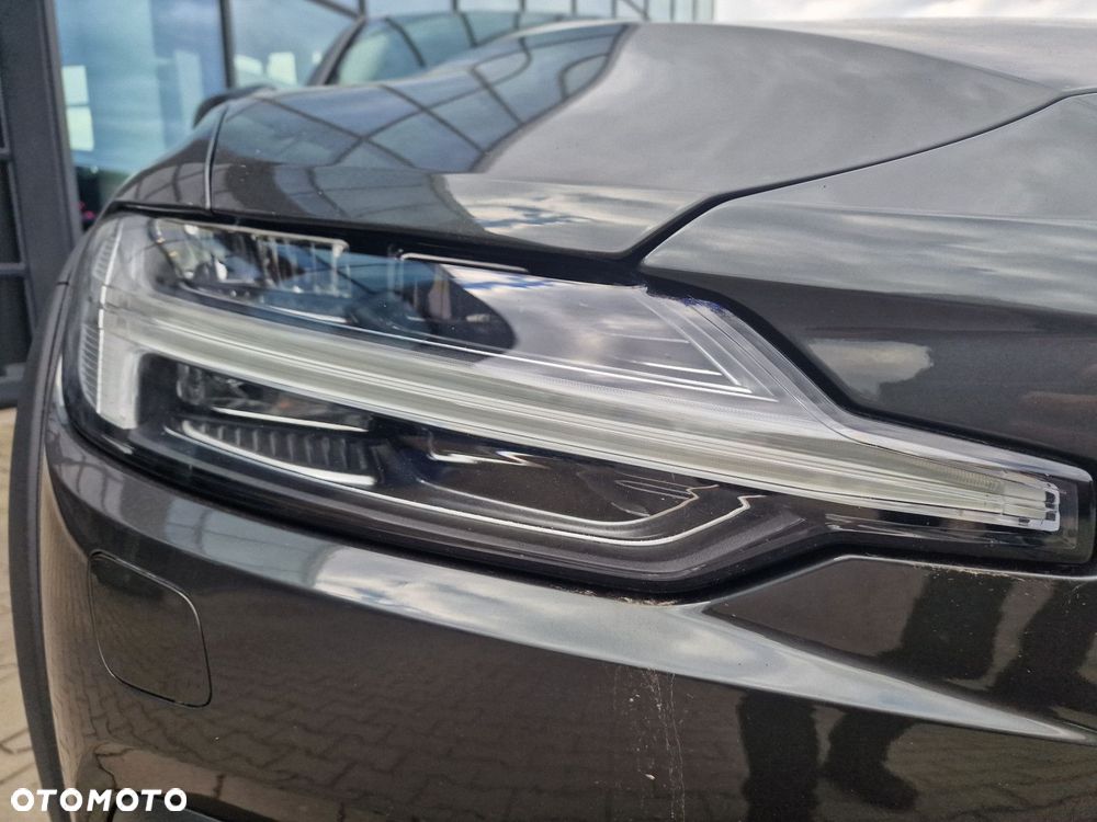 Volvo V60 Cross Country - 8