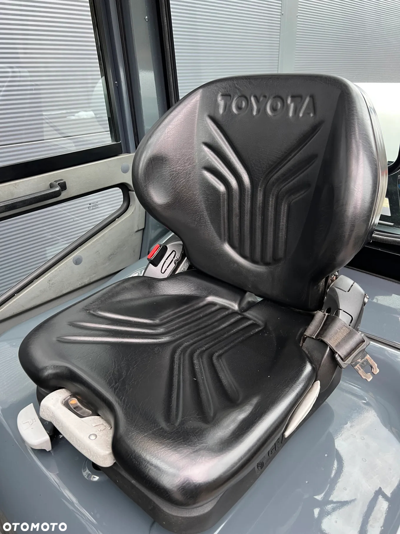 Toyota 02-8FGF25 - 8