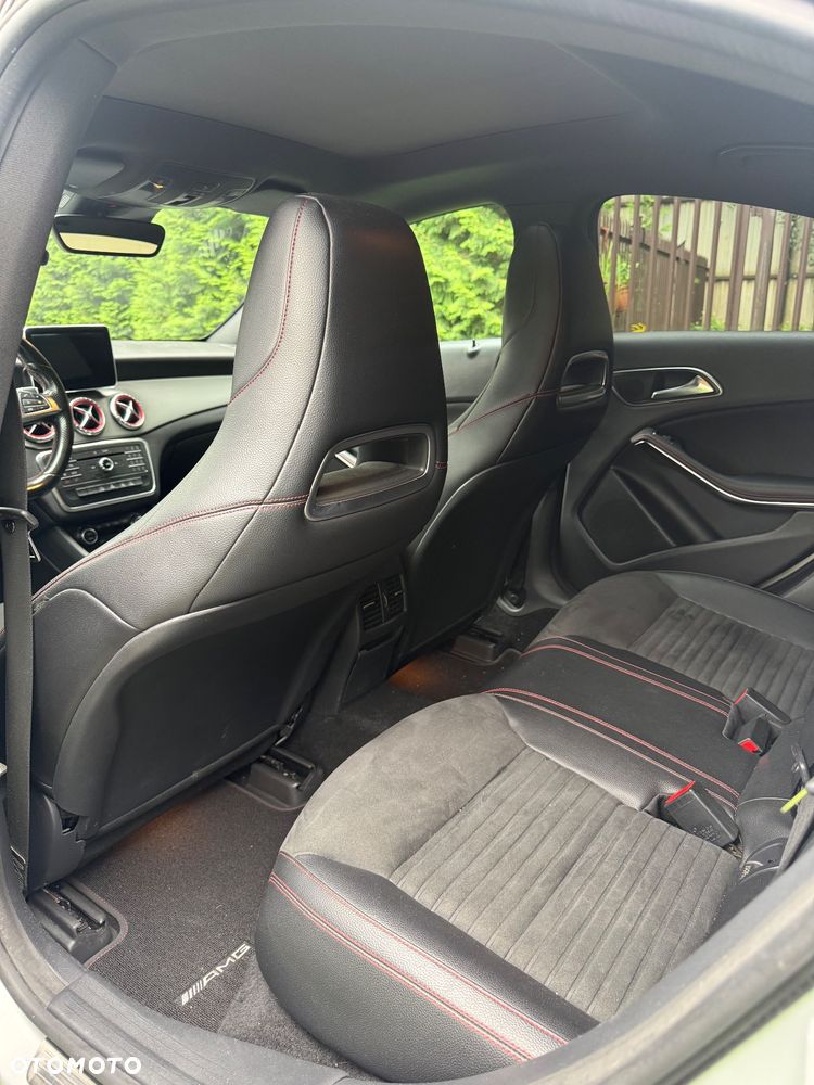Mercedes-Benz CLA 220 d 7G-DCT AMG Line - 12