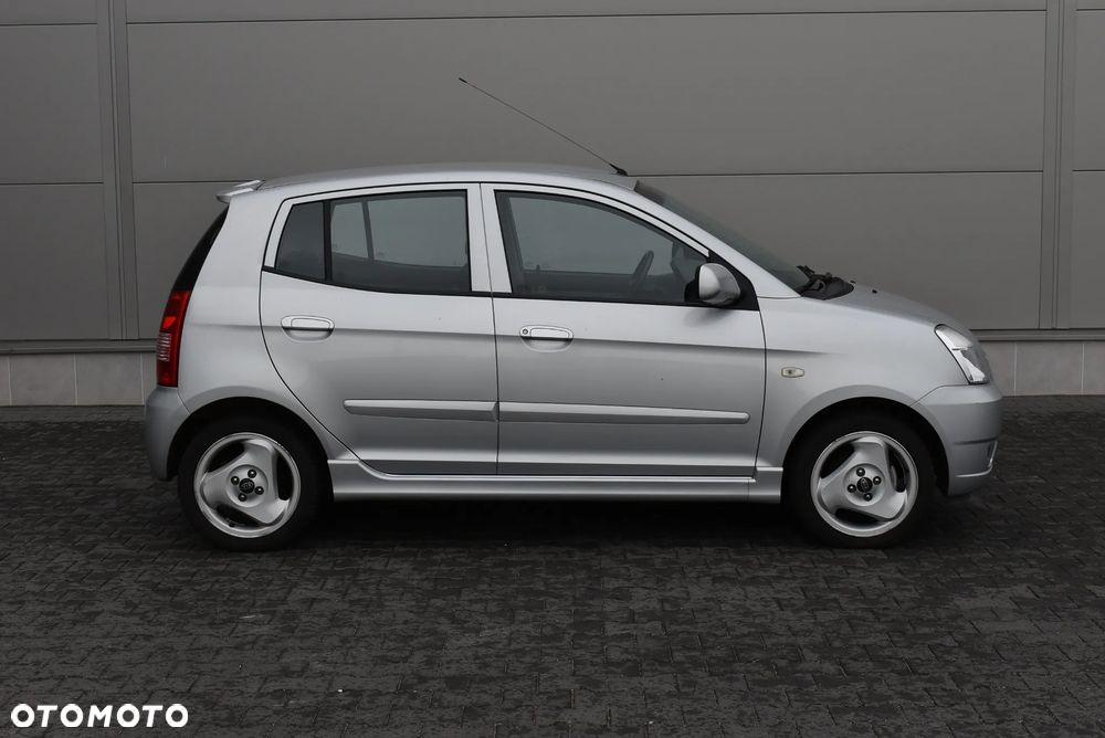 Kia Picanto - 24