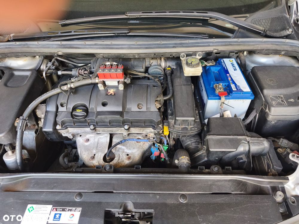Peugeot 307 CC 1.6 Intense - 12