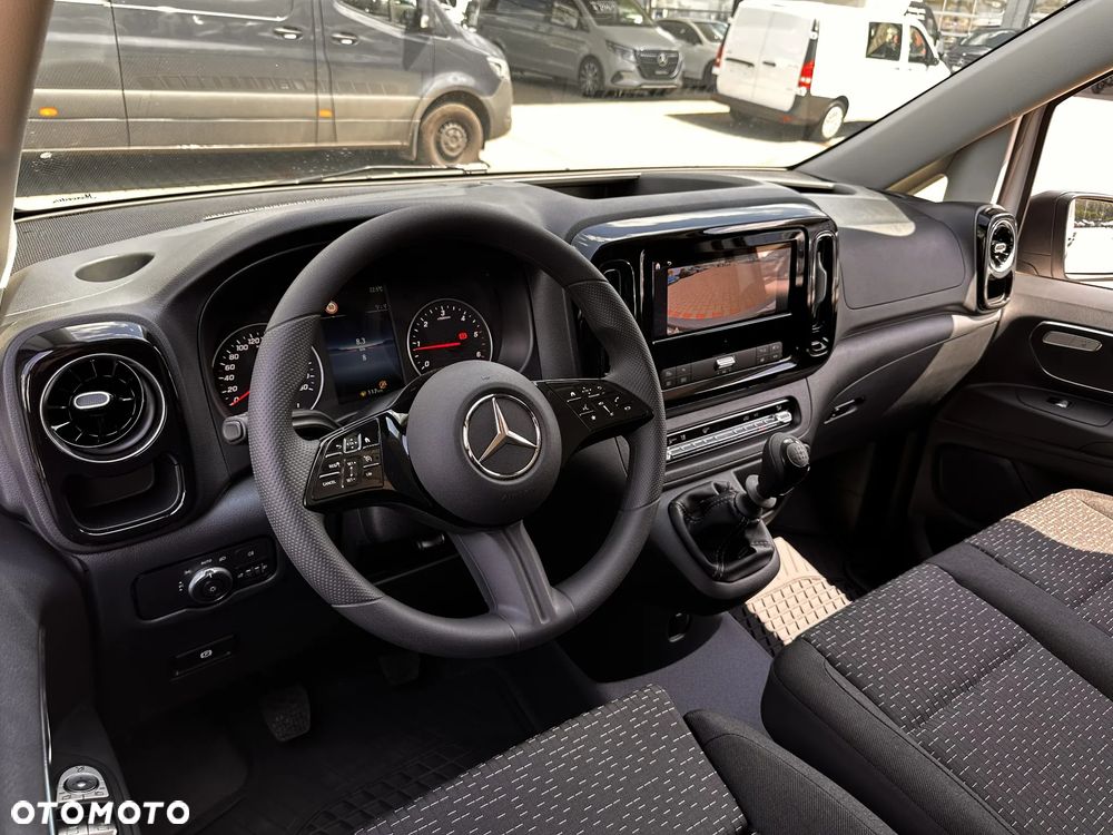 Mercedes-Benz Vito Furgon 116 CDI - 12