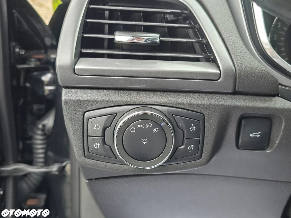 Ford Mondeo 2.0 EcoBoost Titanium S - 28