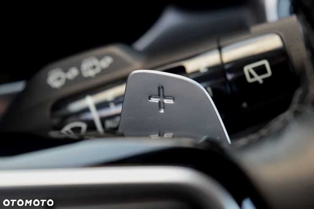 Kia Sorento 1.6 T-GDI HEV M 7os - 17