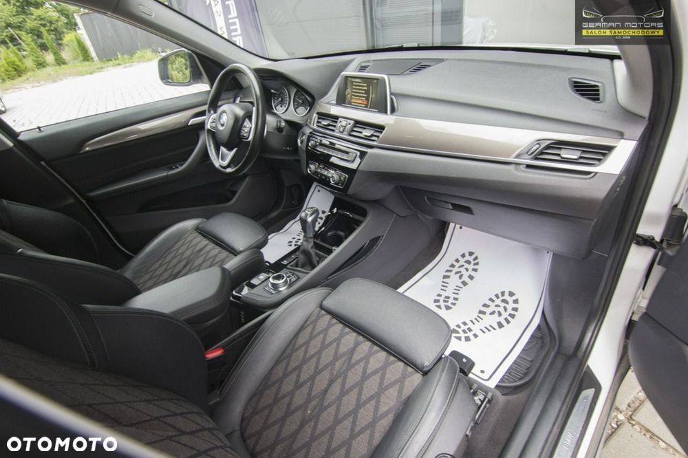 BMW X1 xDrive18d xLine - 30