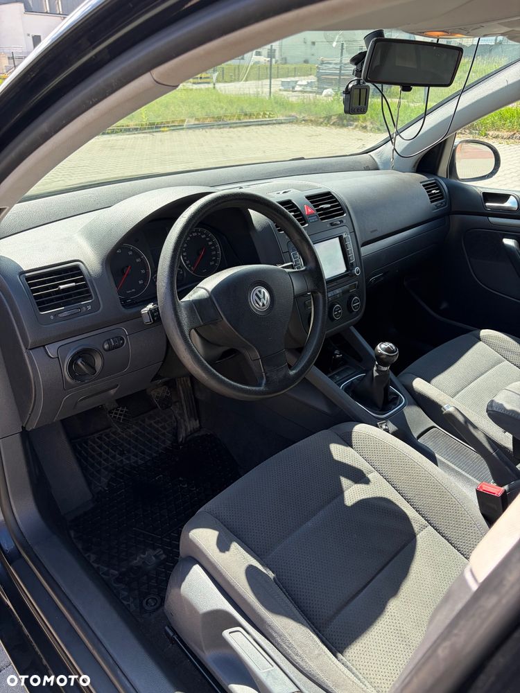 Volkswagen Golf 1.6 Comfortline - 16