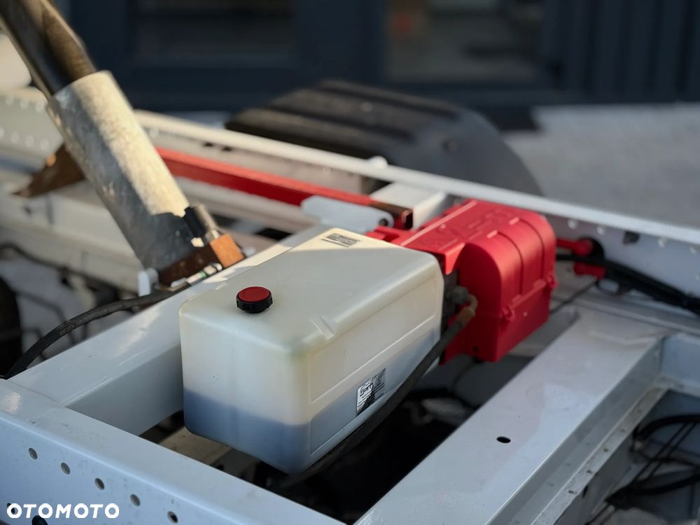 Mercedes-Benz Sprinter 516 CDI / Wywrotka JPM / 2.143cm3 OM651 163KM / 2018 Rok Produkcji / 194.262KM Przebieg / Bliźniaki Podwójne Koła / ZAREJESTROWANY W PL - 18