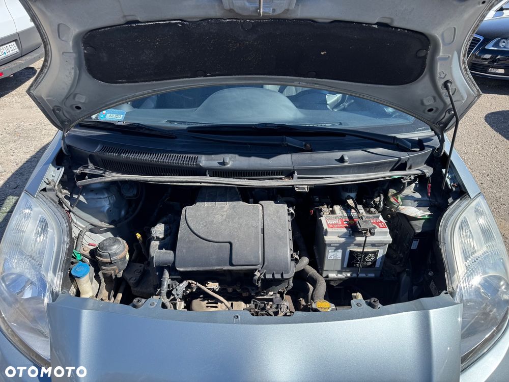 Toyota Yaris 1.0 Luna A/C - 29