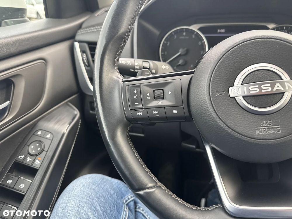 Nissan Qashqai 1.3 DIG-T MHEV N-Connecta Xtronic - 23