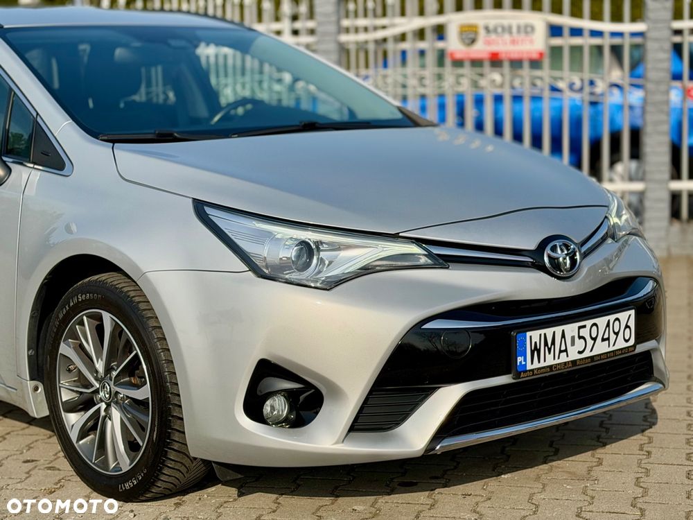 Toyota Avensis 2.0 D-4D Prestige - 36