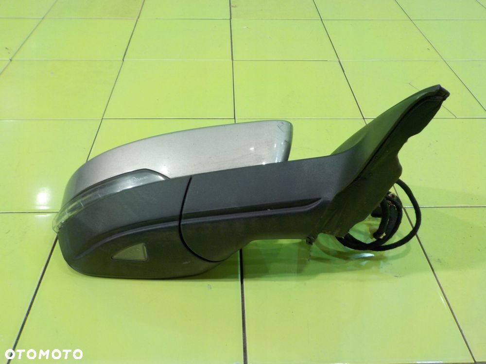 OCTAVIA III 5E 13r 1.6 TDI HB 5D lusterko prawe - 2