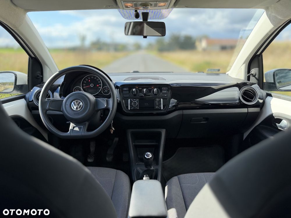Volkswagen up! - 10