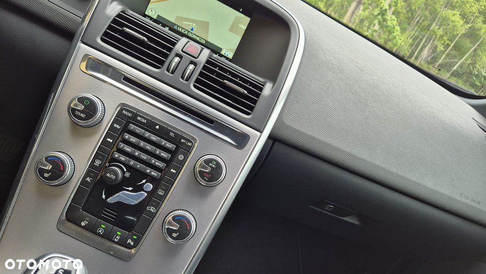 Volvo XC 60 D4 Drive-E Summum - 12