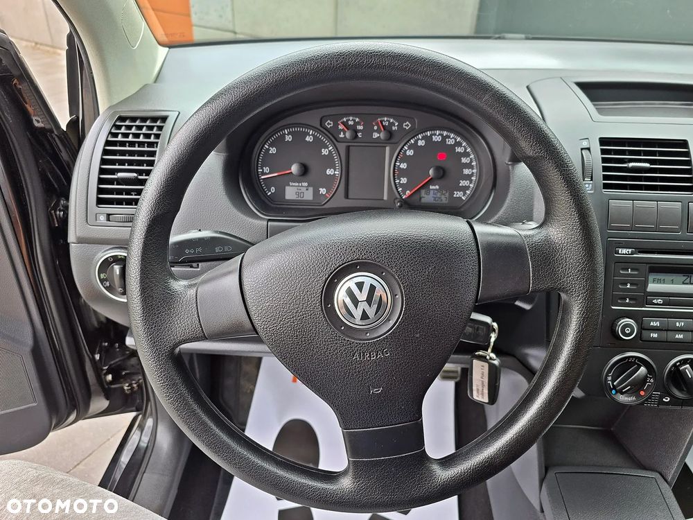 Volkswagen Polo 1.6 United - 21