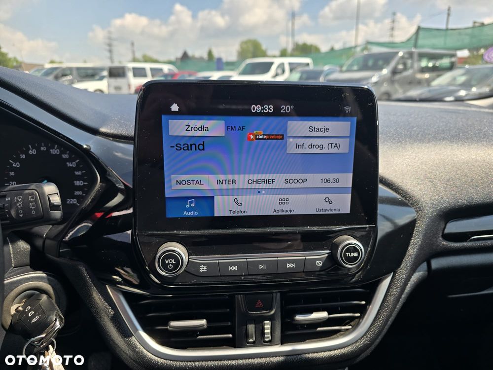 Ford Fiesta 1.0 EcoBoost S&S TREND - 11