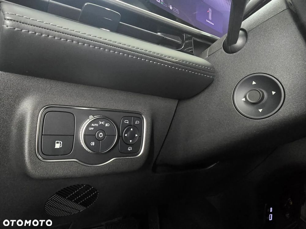 Omoda 9 1.5 Super Hybrid Exclusive AWD - 13