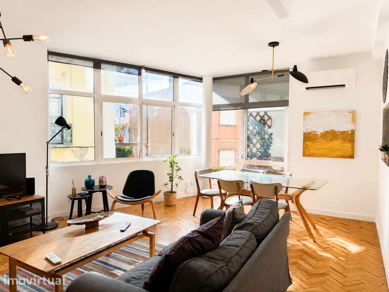 Apartamento T2 na R. Marcos de Portugal - Grande imagem: 2/17