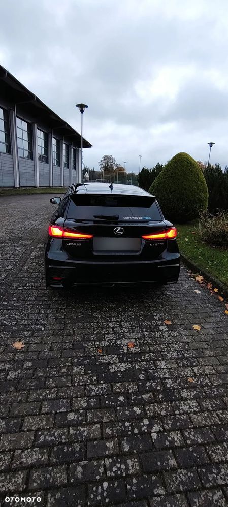 Lexus CT 200h F Sport Edition - 11