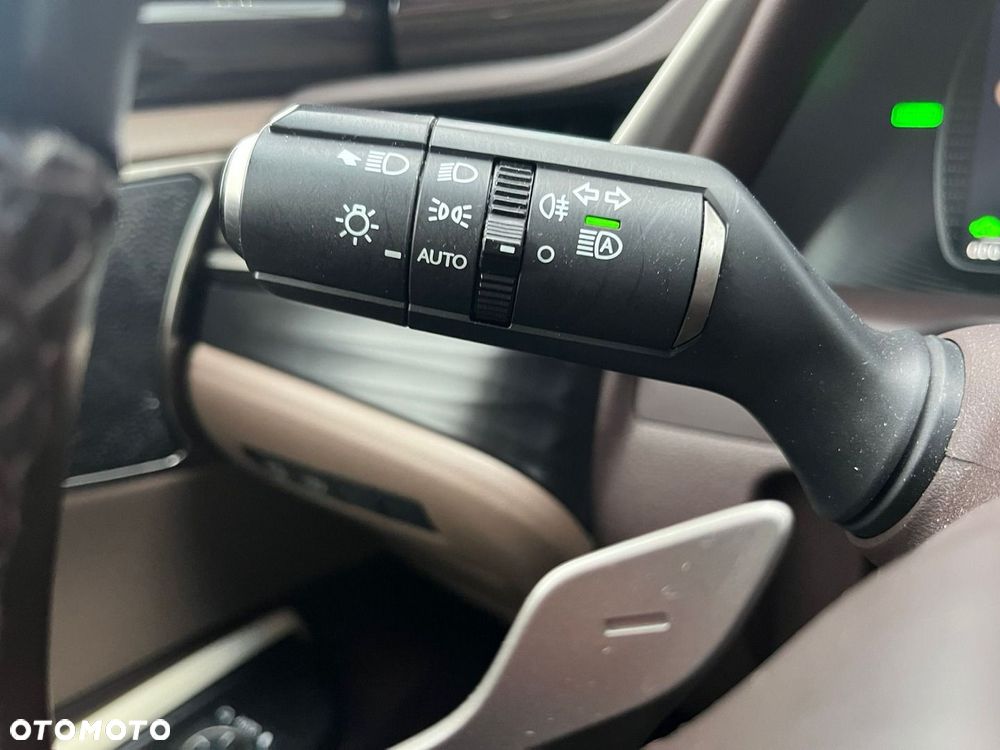 Lexus ES 300h Omotenashi - 28
