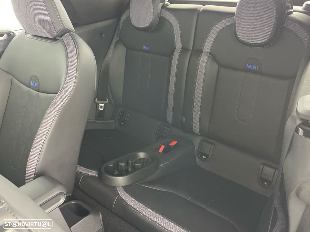 MINI Cabrio C Classic - 12