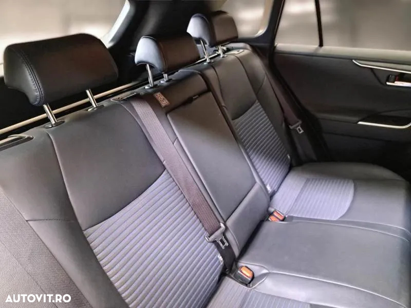 Toyota RAV4 2.5 Hybrid VVT-iE 4x4 Exclusive Bi-Tone - 8