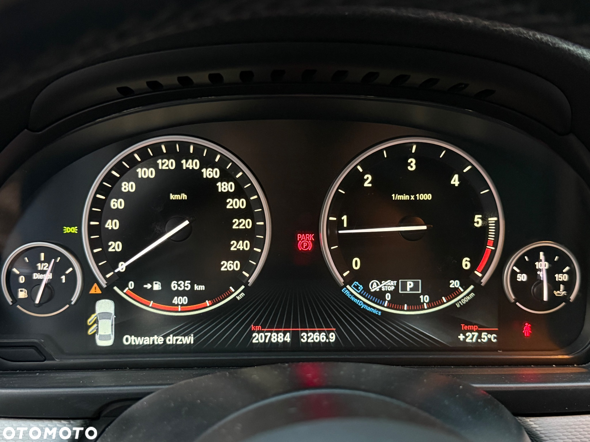 BMW Seria 5 520d xDrive - 16
