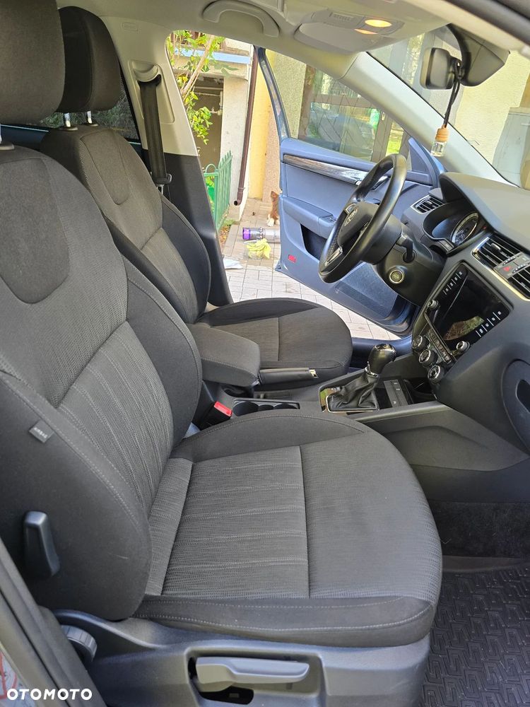 Skoda Octavia 2.0 TDI SCR Style DSG - 16