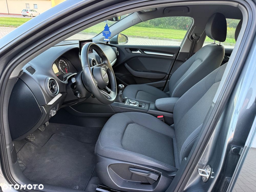 Audi A3 Sportback 30 TFSI - 9