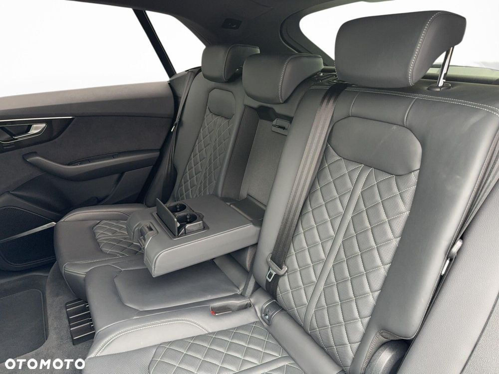Audi Q8 - 41