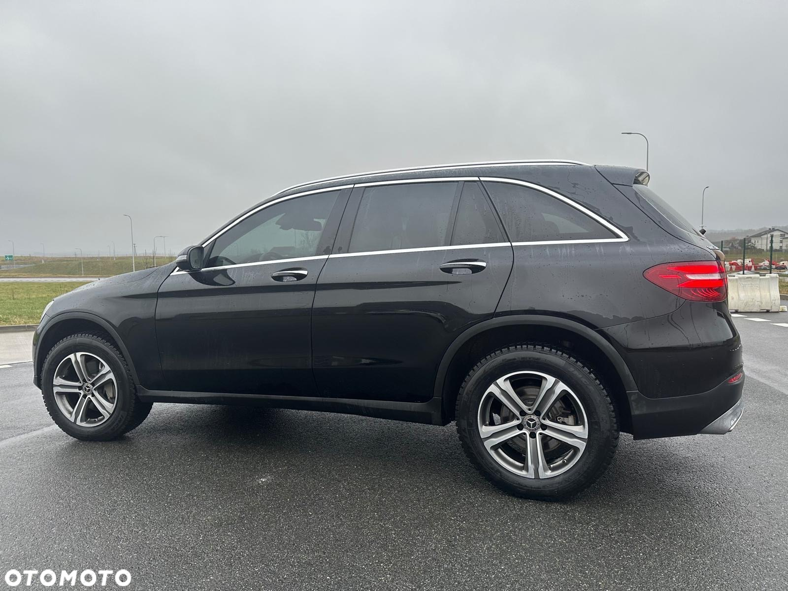Mercedes-Benz GLC 300 Coupe 4Matic 9G-TRONIC - 10