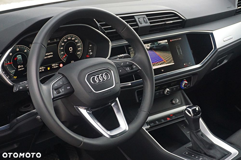 Audi Q3 Sportback - 14