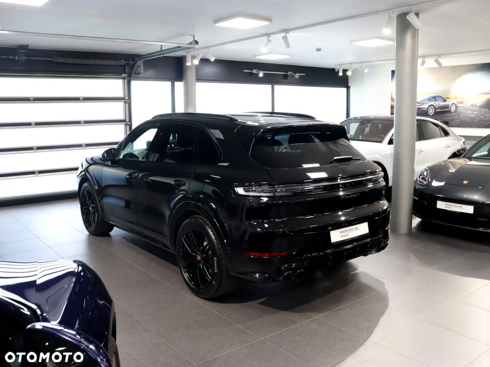 Porsche Cayenne - 3