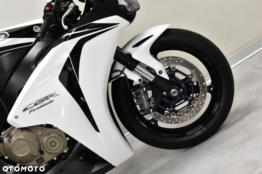 Honda CBR - 19