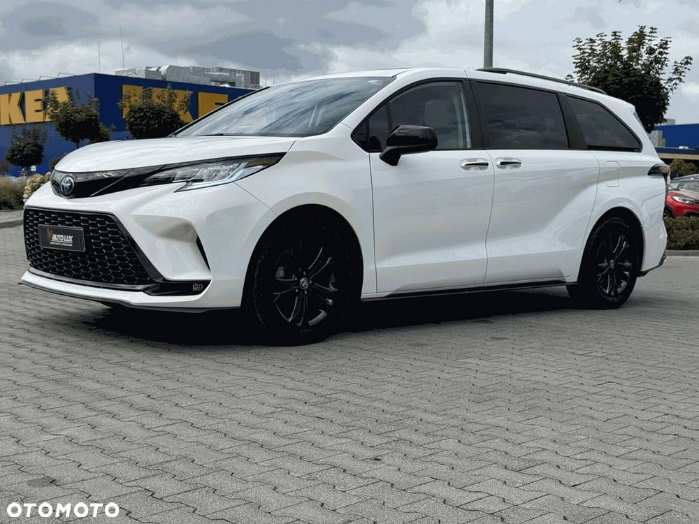 Toyota Sienna - 34