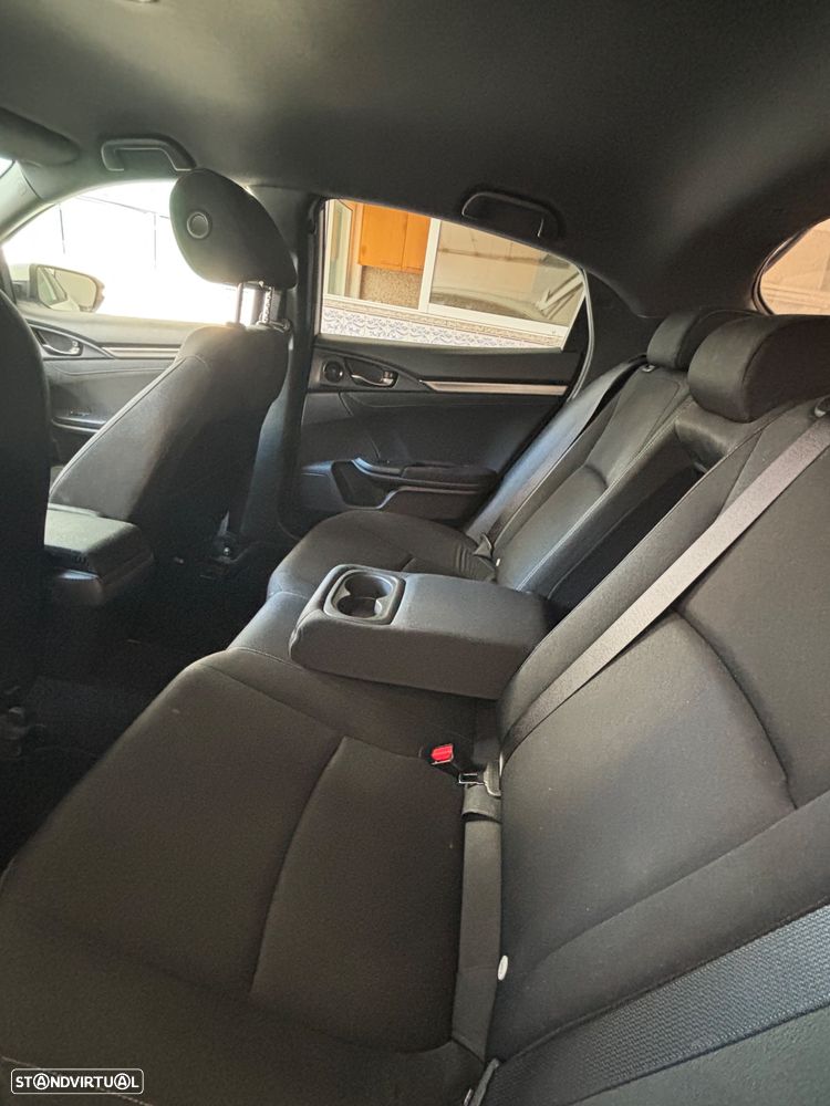 Honda Civic 1.0 i-VTEC Elegance Navi - 7