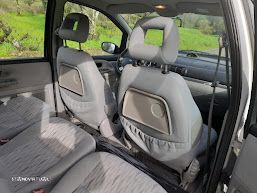 Ford Galaxy 1.9 TDi GLX - 3