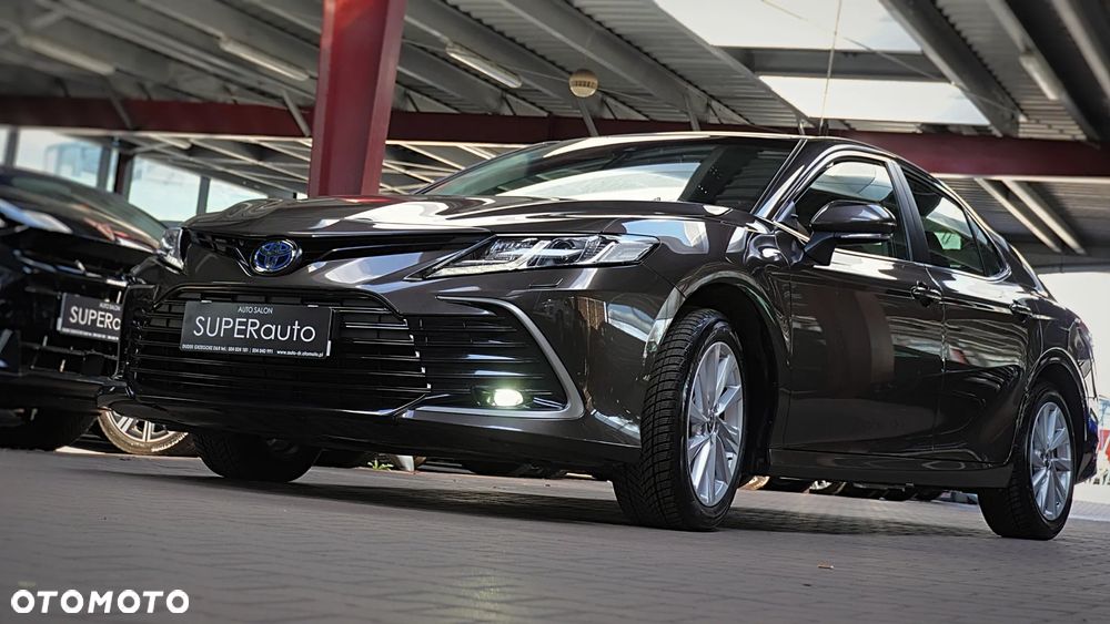 Toyota Camry - 6