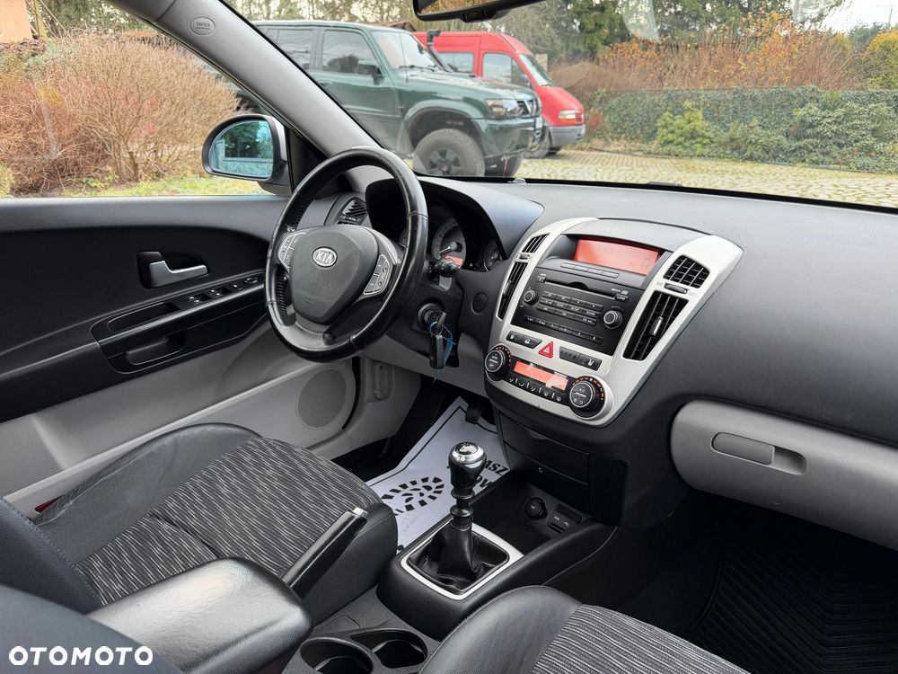 Kia Ceed 1.6 CRDi ISG Business Line - 7