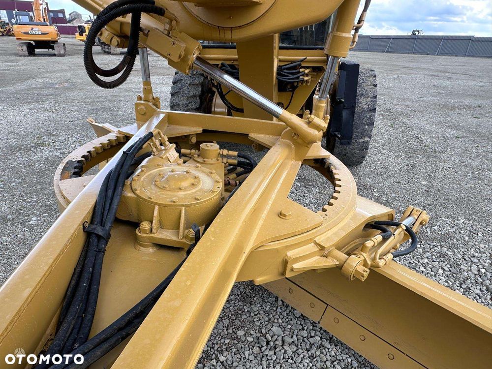 Caterpillar 140 H - 8