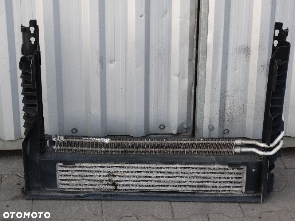 BMW E60 520d 525d 530d Intercooler Ramka Obudowa 7795823 - 3