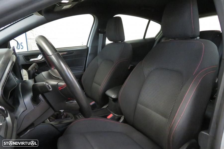 Ford Focus 1.0 EcoBoost MHEV ST-Line - 9