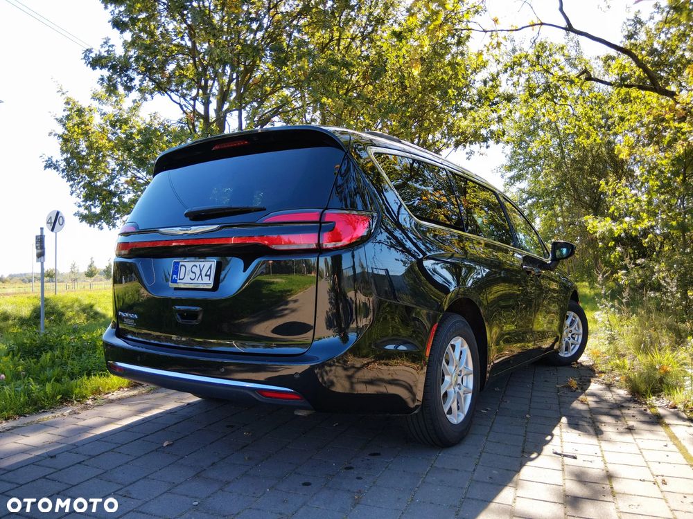 Chrysler Pacifica - 4