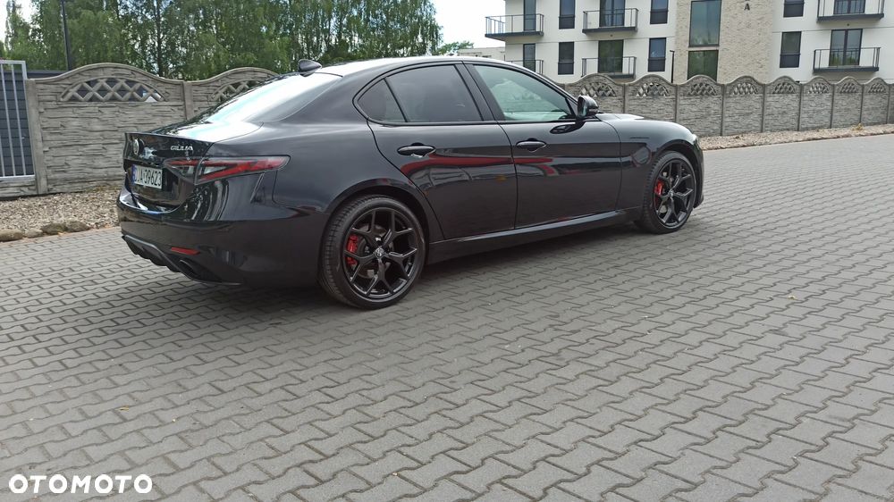 Alfa Romeo Giulia 2.0 Turbo Competizione Q4 - 10