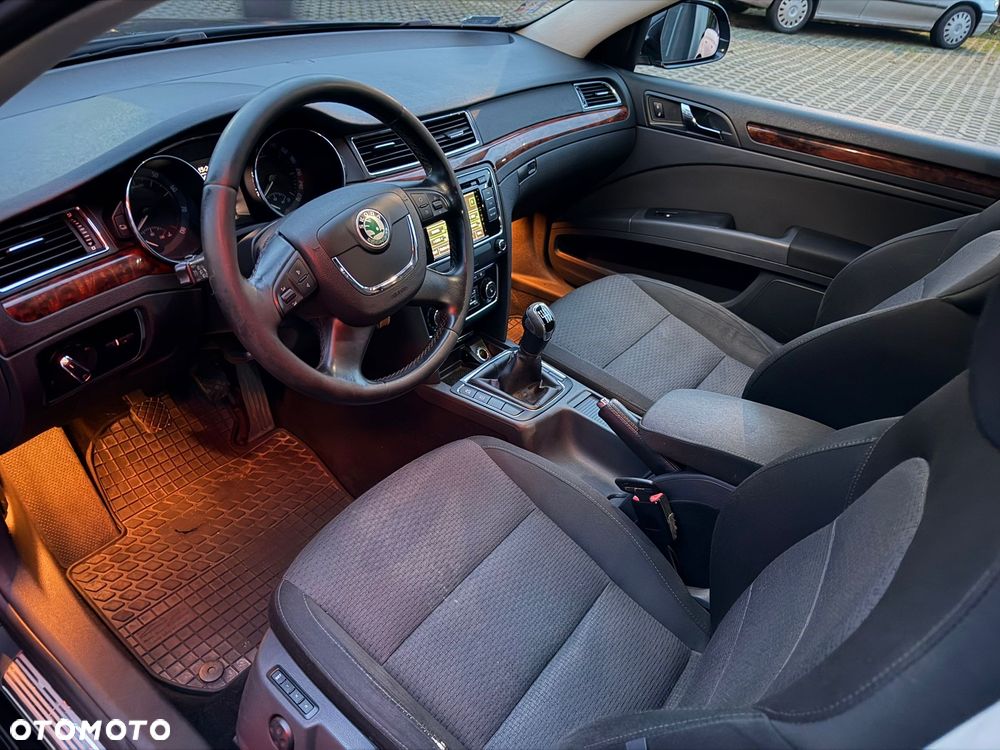 Skoda Superb 1.8 TSI 4x4 Platinum - 10