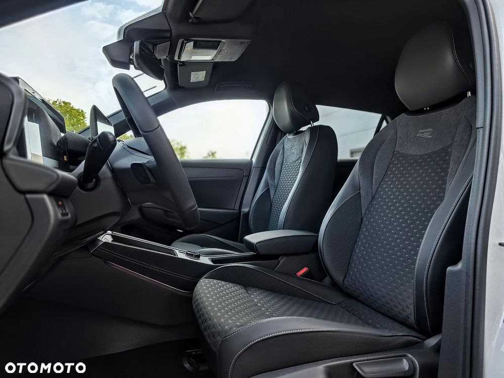 Volkswagen T-Roc 1.5 TSI R-Line DSG - 11