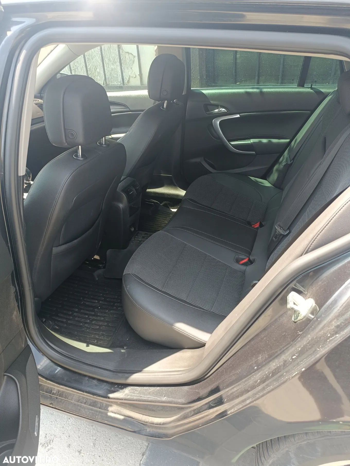Opel Insignia - 14