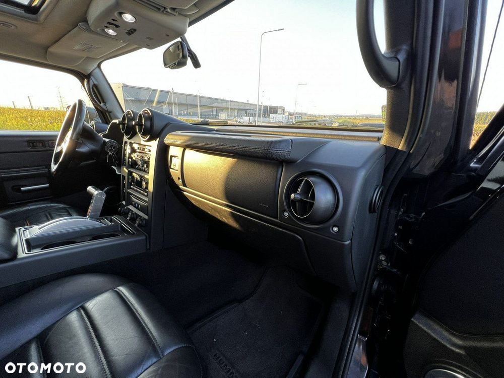 Hummer H2 - 32